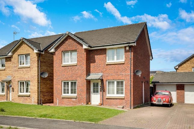 4 bed detached house