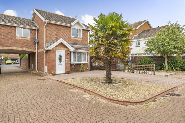 Heron Avenue, Llanelli 3 bed link detached house for sale