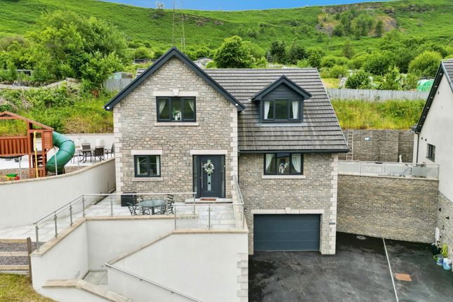 4 bedroom detached bungalow for sale