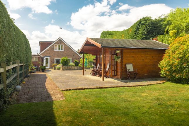 Crowhurst Road, Lingfield RH7 4 bed chalet for sale