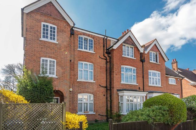 Cecil Park, Pinner, HA5 2 bed flat for sale