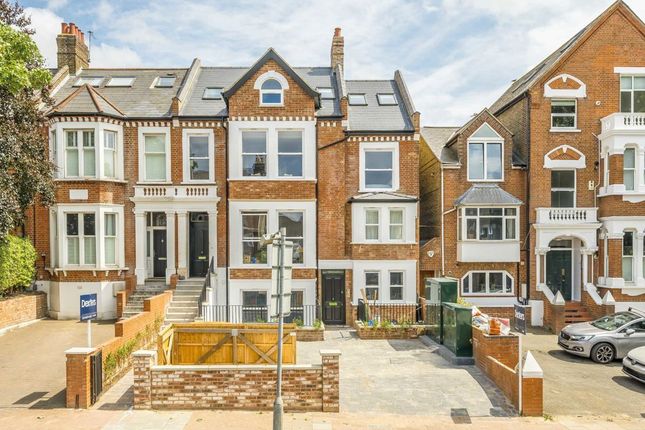 Earlsfield Road, Earlsfield SW18 2 bed flat for sale