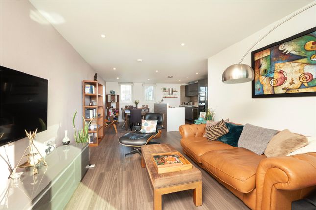 3 bed flat