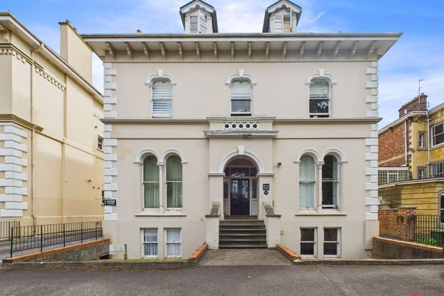 1 bed property
