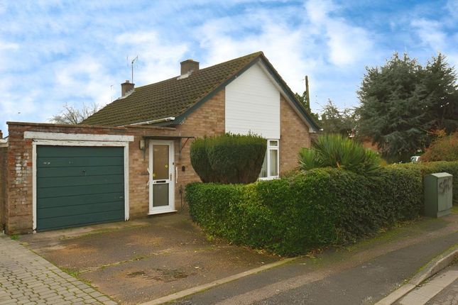 2 bed detached bungalow