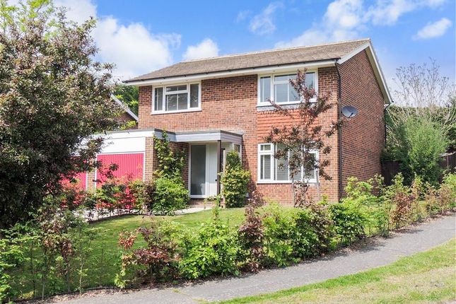 Hunters Way, Uckfield, East Sussex 4 bed detached house for sale