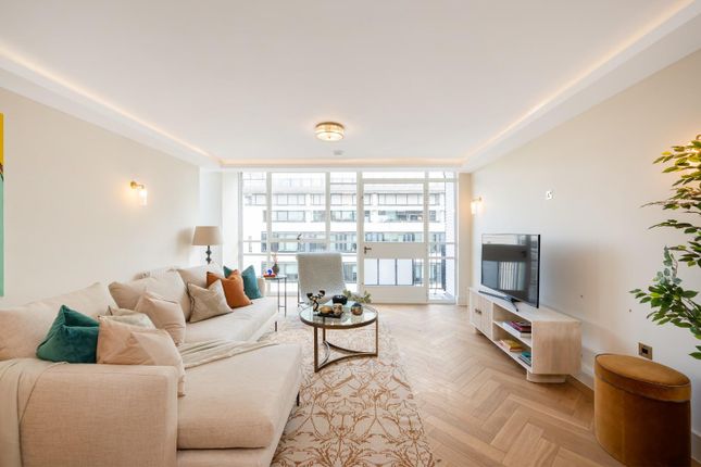 Portland Place, Marylebone, London  W1B 3 bed flat for sale