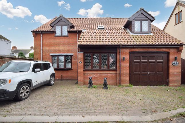 3 bed detached house