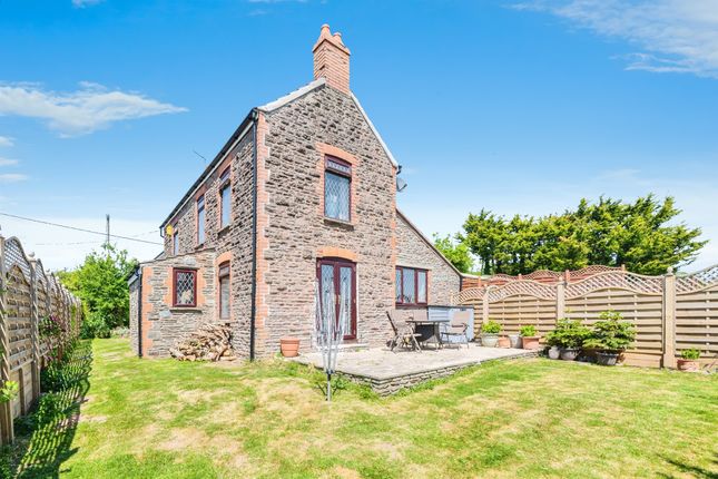 3 bed detached house