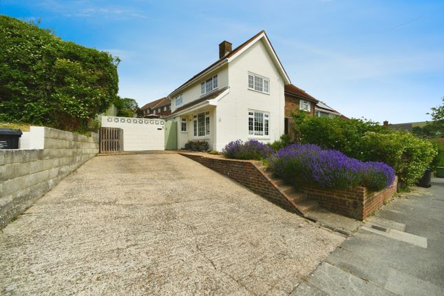 2 bed end terrace house