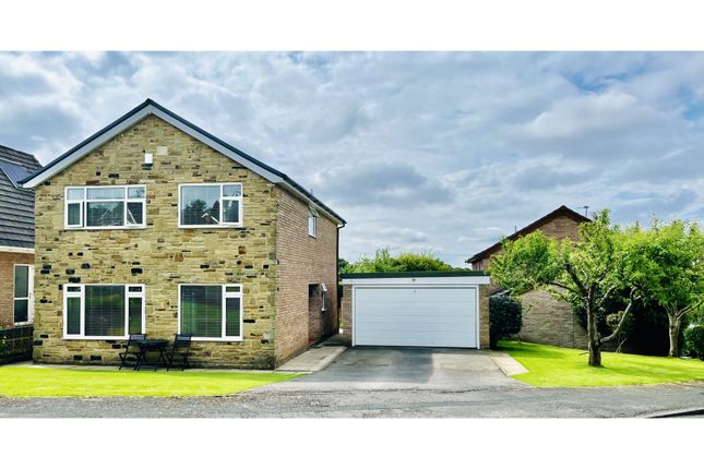 4 bed detached house