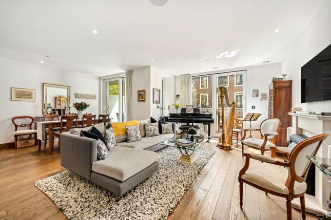 Horseferry Road, London, SW1P 3 bed flat for sale