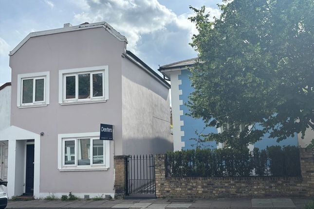 Thornbury Road, Isleworth TW7 3 bed semi