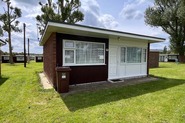 Beach Road, Hemsby 2 bed chalet for sale