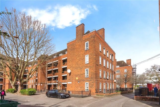 3 bedroom flat for sale