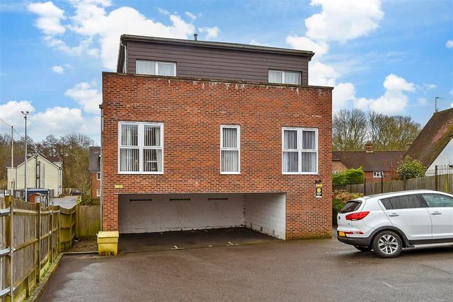 2 bed flat