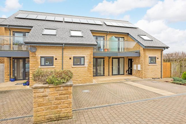 Stansfield Close, Ilkley LS29 3 bed townhouse for sale