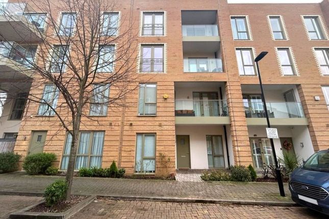 Rowen Avenue, London, NW9 4 bed maisonette for sale
