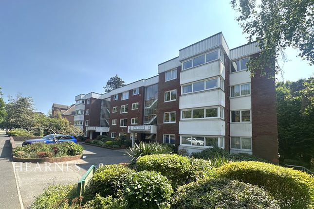 Branksome Wood Road, Bournemouth, BH2 2 bed apartment for sale