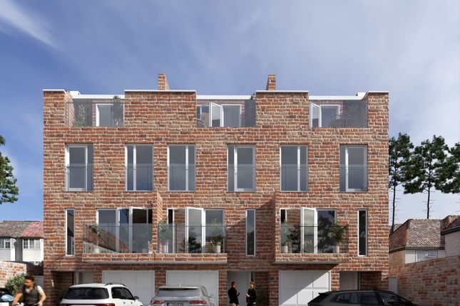 3 bed town house