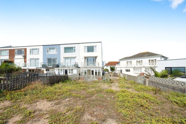 4 bedroom end of terrace house for sale