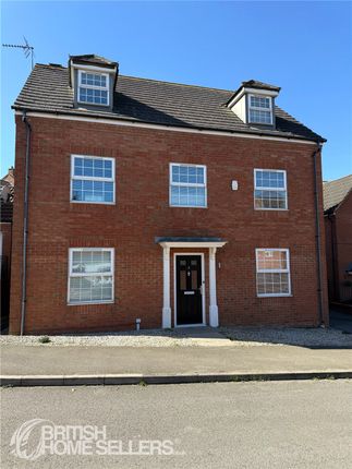6 bed detached house