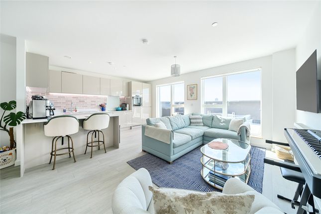 Pomeroy Street, London 3 bed apartment for sale