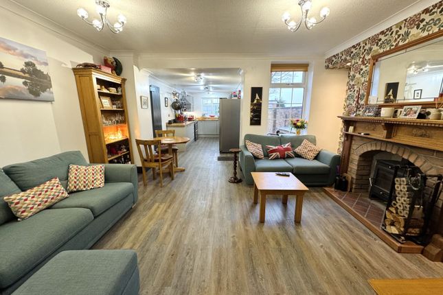 Hall Walk, Peterlee, County Durham, SR8 2 bed terraced house for sale