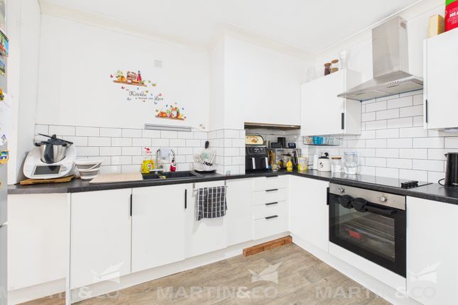 Bentley Road, Bentley 3 bed terraced house for sale