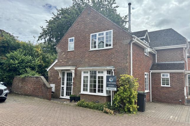 2 bedroom semi-detached house for sale