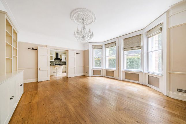 Trebovir Road, Earls Court, London, SW5 2 bed flat for sale