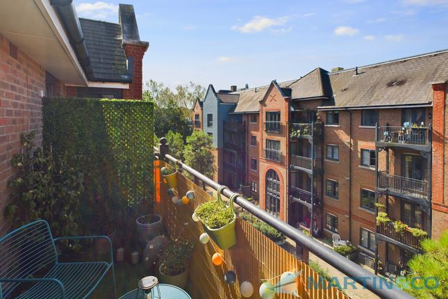 2 bed flat