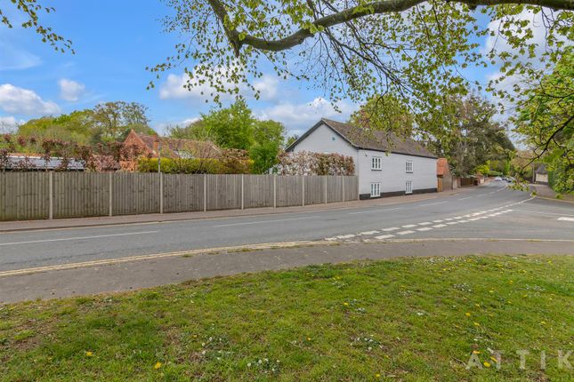 4 bed cottage