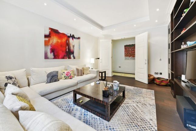 Bickenhall Mansions, Marylebone, W1 2 bed apartment for sale