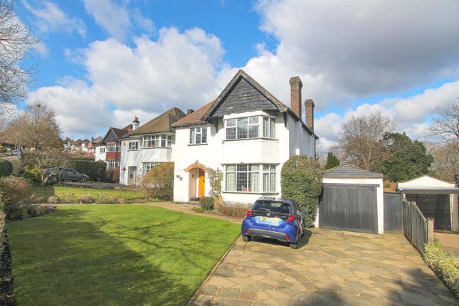 4 bed detached house