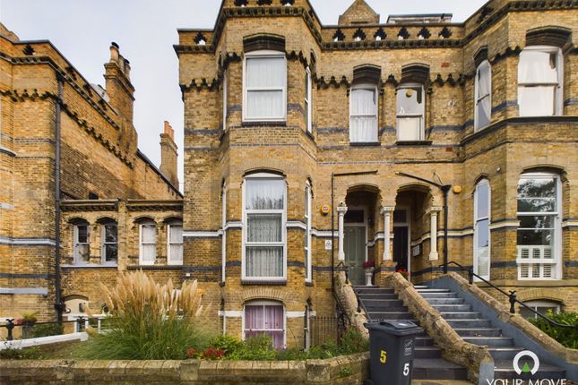 7 bed terraced house