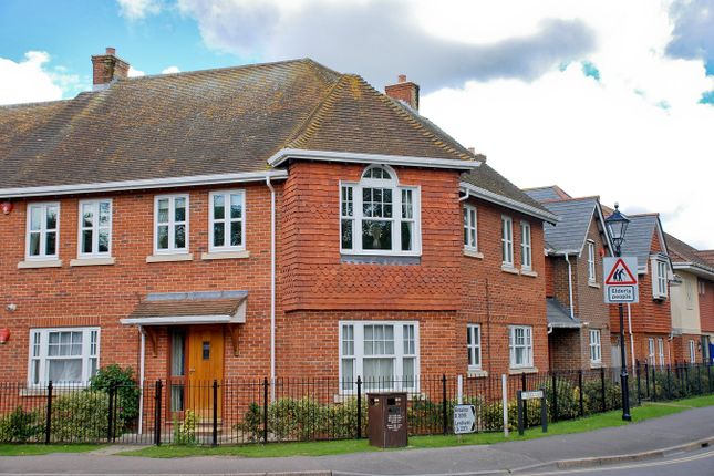 Brookley Road, Brockenhurst, SO42 2 bed flat for sale