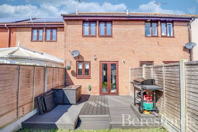 Colyers Reach, Chelmsford, CM2 2 bed terraced house for sale