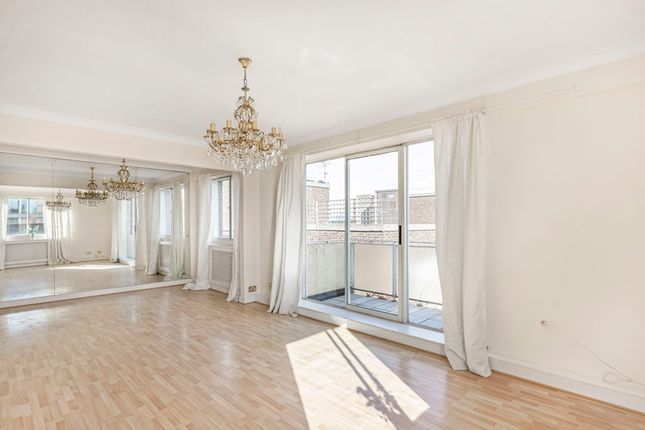 Warwick Gardens, London, W14 2 bed apartment for sale