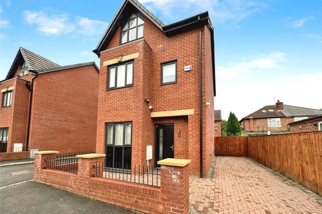 4 bed detached house