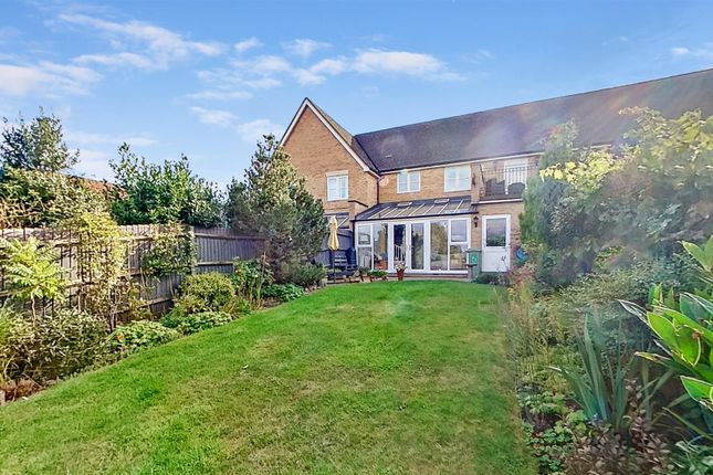 Darwin Close., Medbourne, Milton Keynes 3 bed terraced house for sale