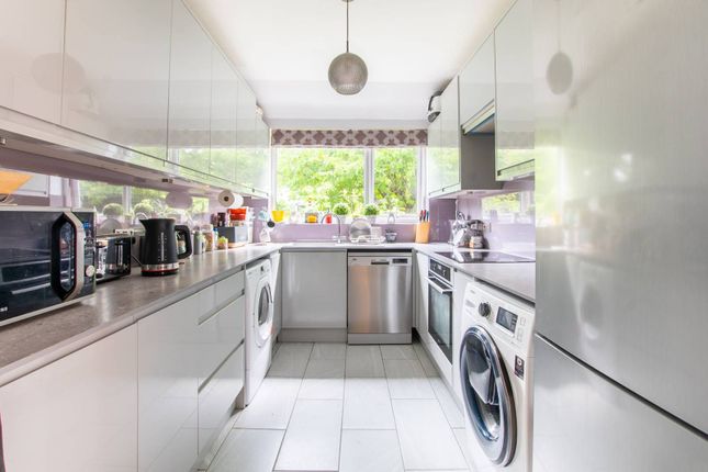 Castleton Avenue, Wembley, HA9 5 bed semi