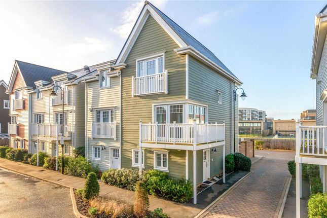 Maine Street, Reading, Berkshire, RG2 4 bed semi
