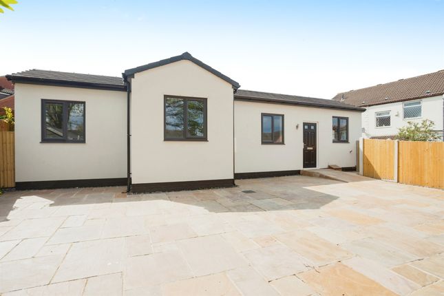 2 bedroom detached bungalow for sale