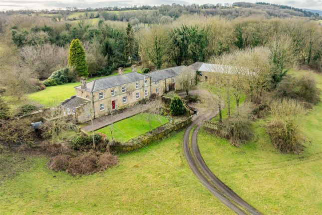 5 bed detached house