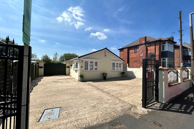 1 bedroom detached bungalow for sale