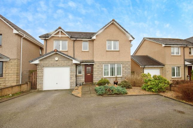 4 bed detached house