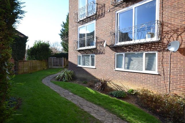 2 bedroom ground floor flat for sale