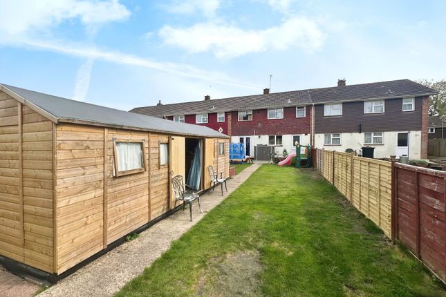 Holly Close, Southampton SO45 3 bed terraced house for sale
