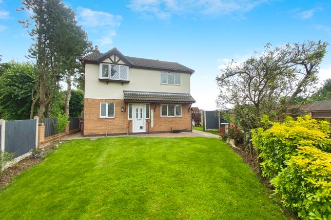 4 bed detached house